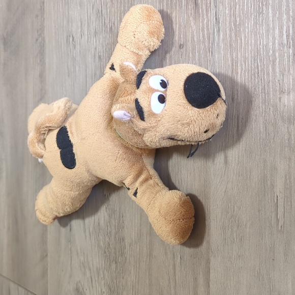 Vintage Scooby Doo Stuffed Plush Soft Toy Laying Down - Picture 1 of 5